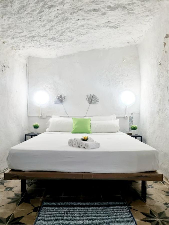 Apartamentos La Cueva Paterna Esterno foto